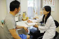 カイロプラクティック赤坂外来センター：問診